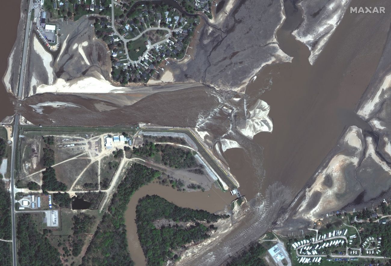 An aerial view of the Edenville dam in Michigan after it failed in 2020