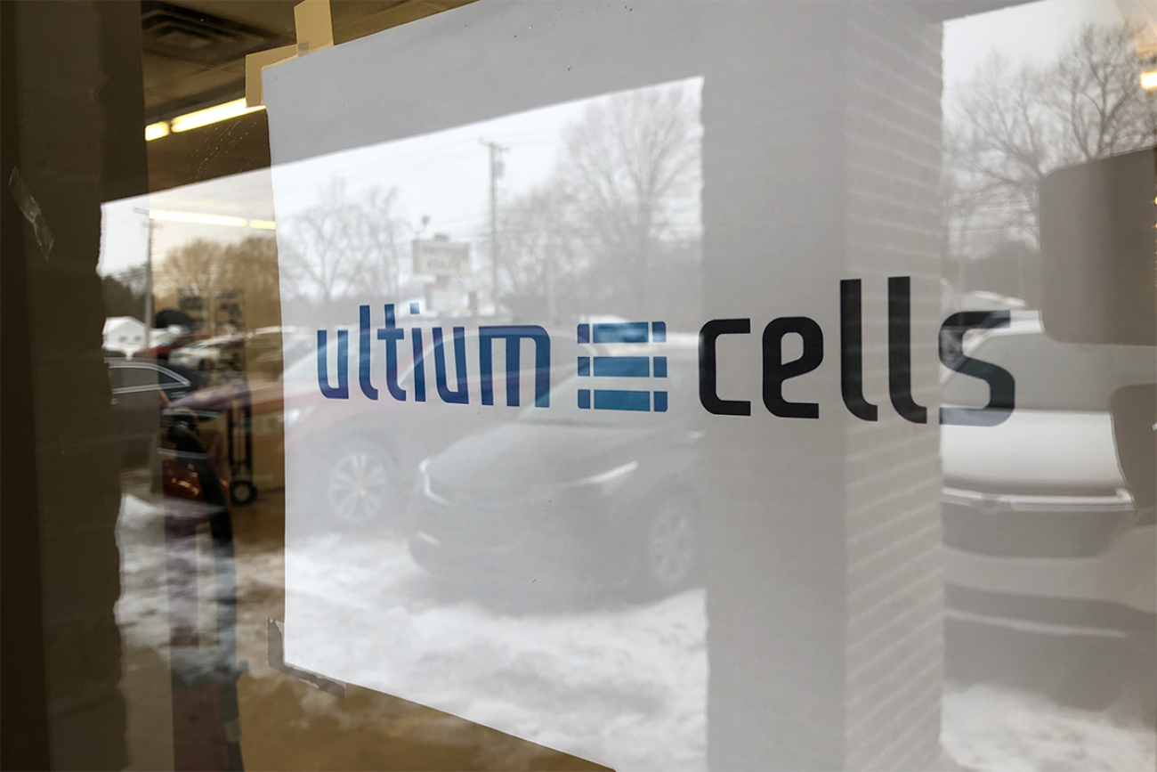 Ultium Cells sign