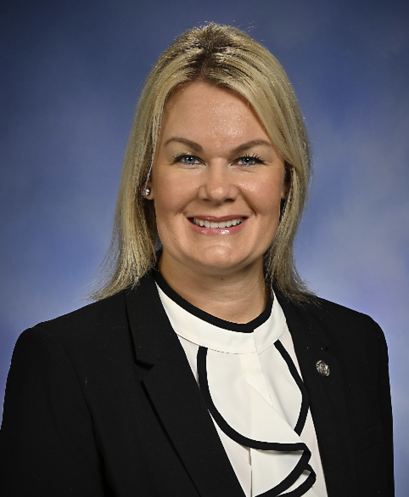 Rep. Rachelle Smit headshot