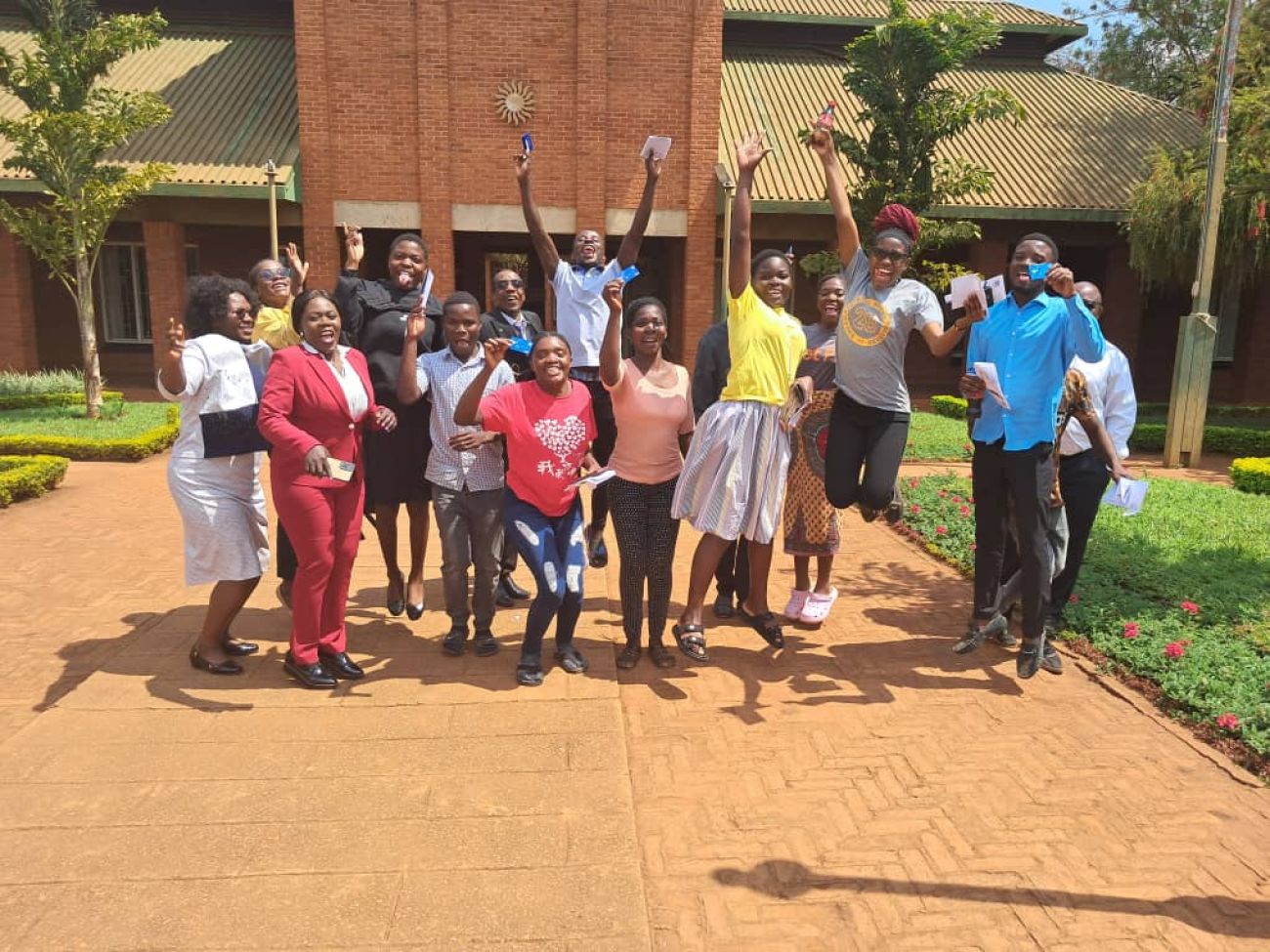 A group of students posing in a group photo. 