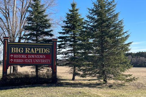 Big Rapids sign